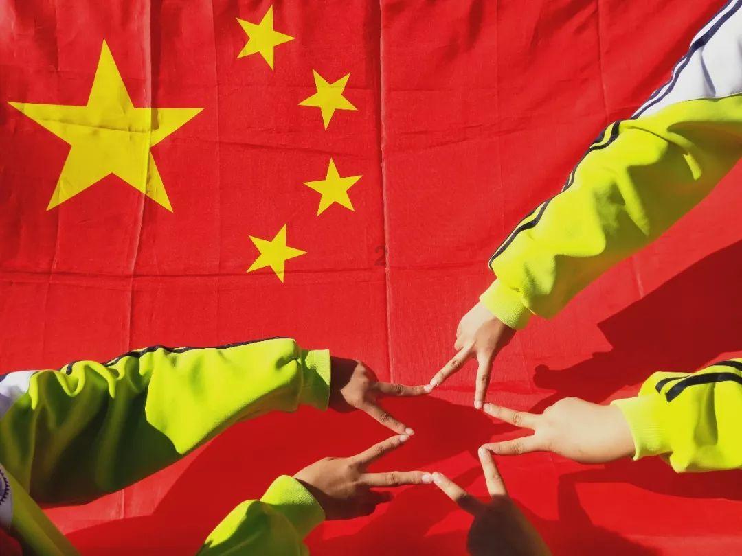 如果有天不得不暂时异地，应该用什么样的方式给爱人足够多安全感？游戏画面